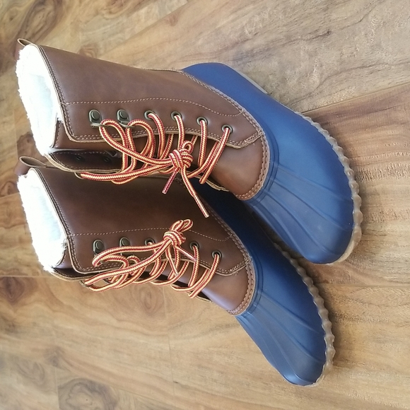 NEW Duck Shoes Size 7 - Picture 5 of 5